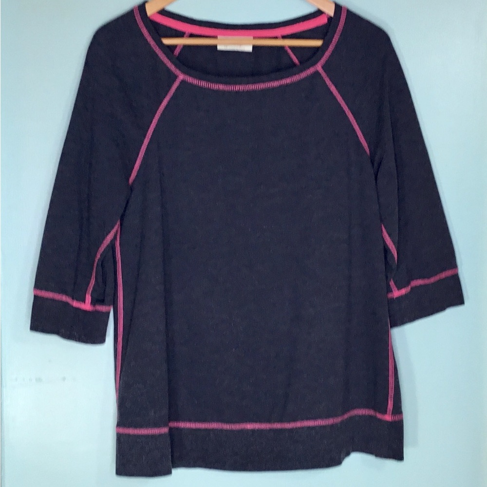Bobbie Brooks Casual Top Women's Size 1X Gray Pink Detail 3/4 Sleeve Round Neck